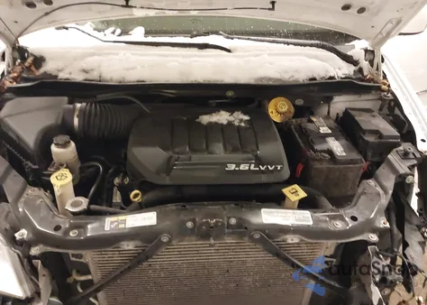 2014 Chrysler Town & Country Touring из США, поврежденный, VIN 2C4RC1BG2ER424226